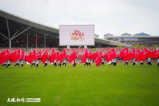 在今年夏天，切尔西实际上问价了米兰门将迈尼昂，但是遭到米兰的明确拒绝，米兰表示：“我们不需要出售迈尼昂，对于我们来说，他价值超过1亿欧。